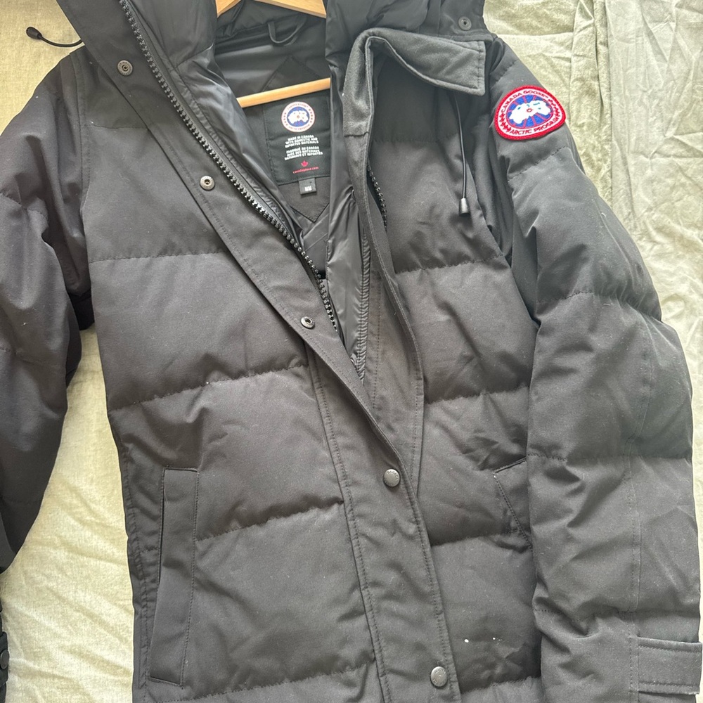 Canada Goose Women's Black Hooded Puffer Coat - Picture 2 of 6